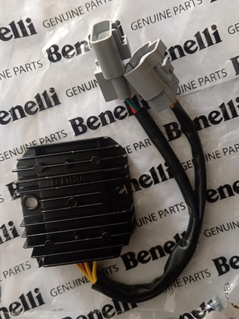Regulador de voltaje Benelli TNT250/TRK251