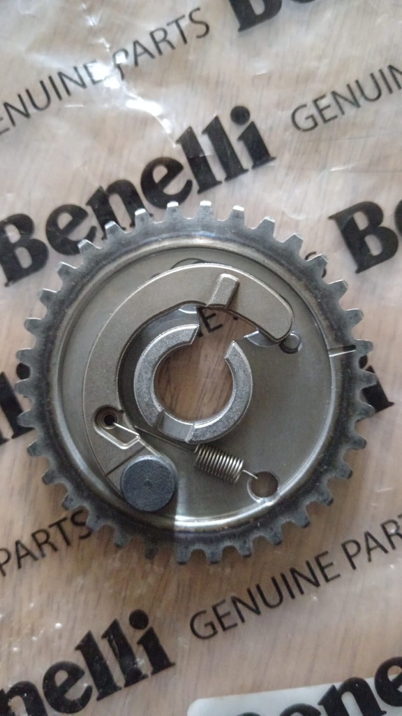 Piñon de arbol de levas Benelli 180S