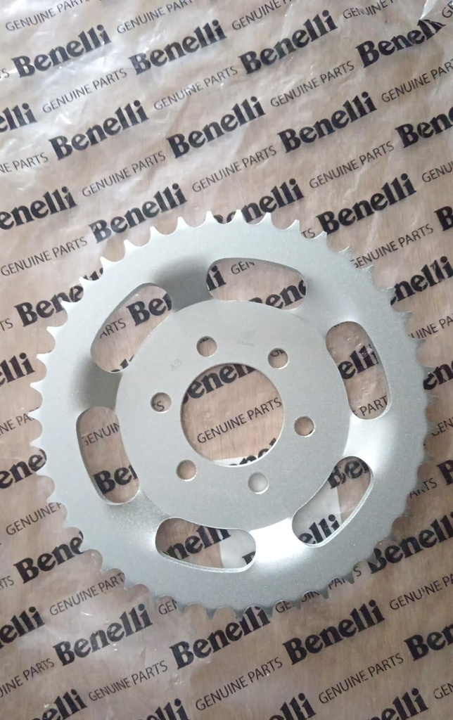 Catarina Benelli TNT250/TRK251